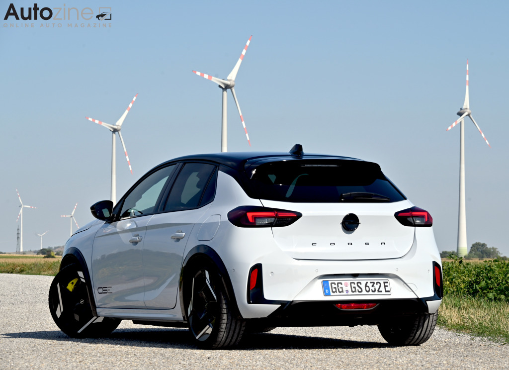 Opel Corsa GSE (Driekwart achter)