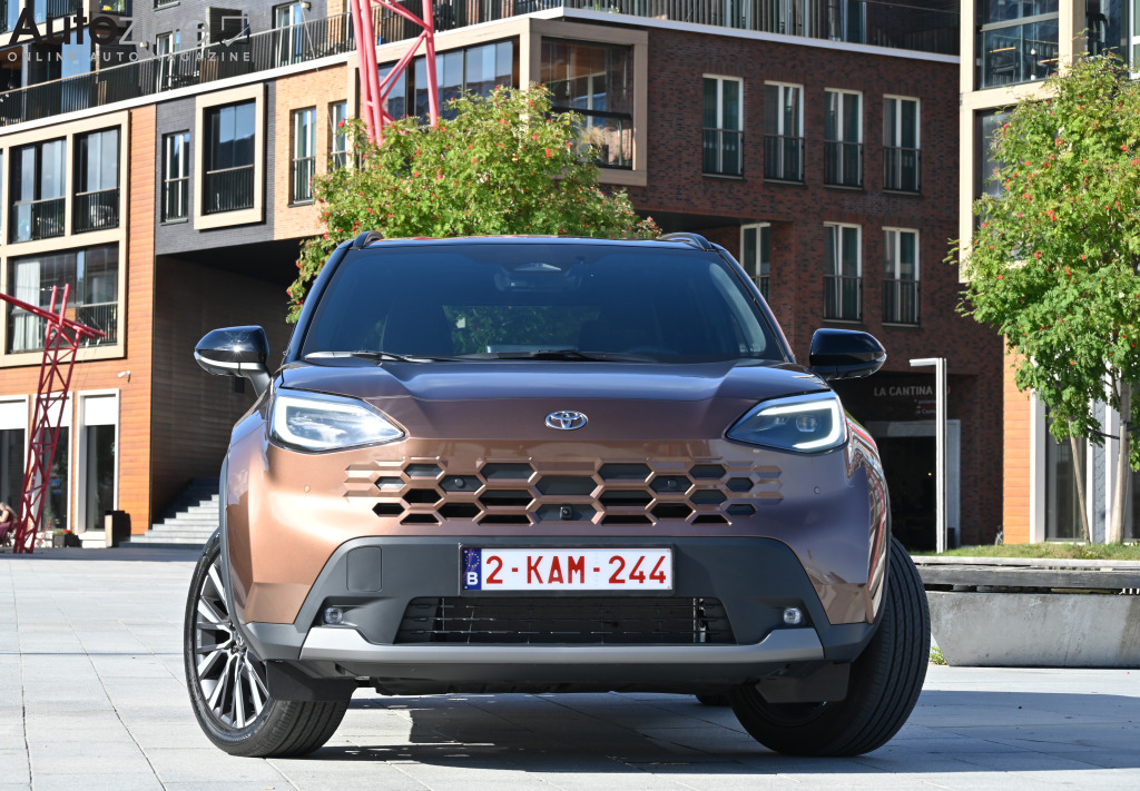 Toyota Yaris Cross (Recht voor)