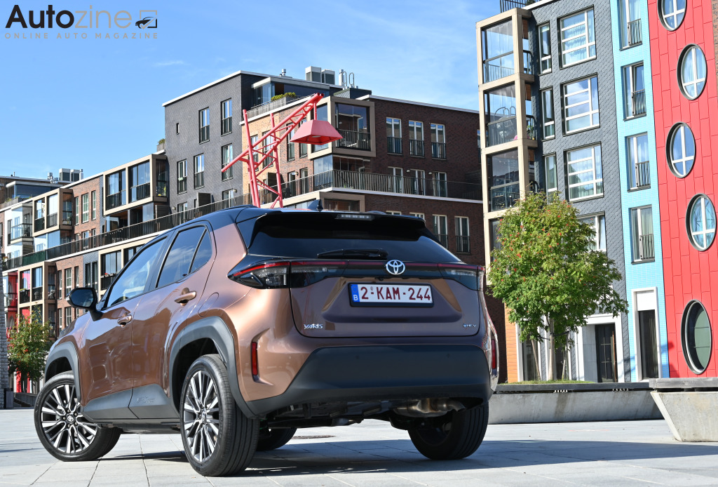 Toyota Yaris Cross (Schuin achter)
