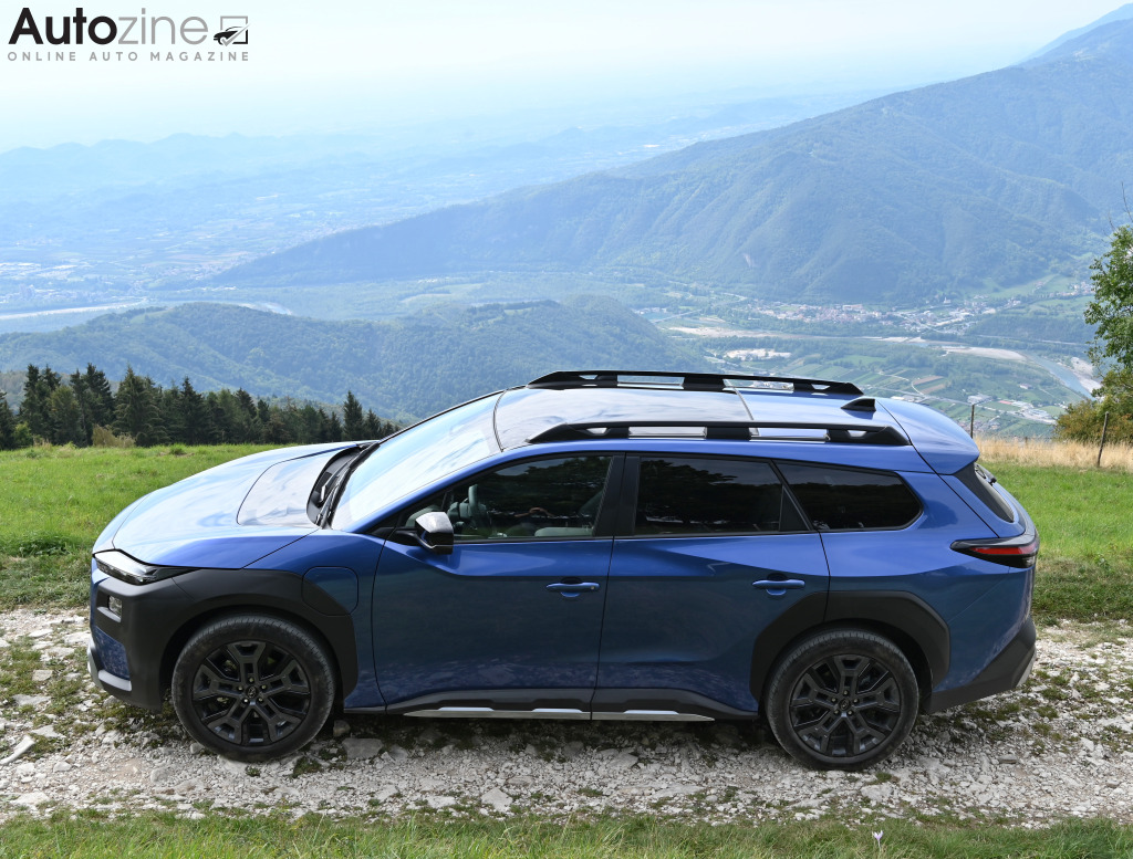 Subaru e-Outback (Zijkant)