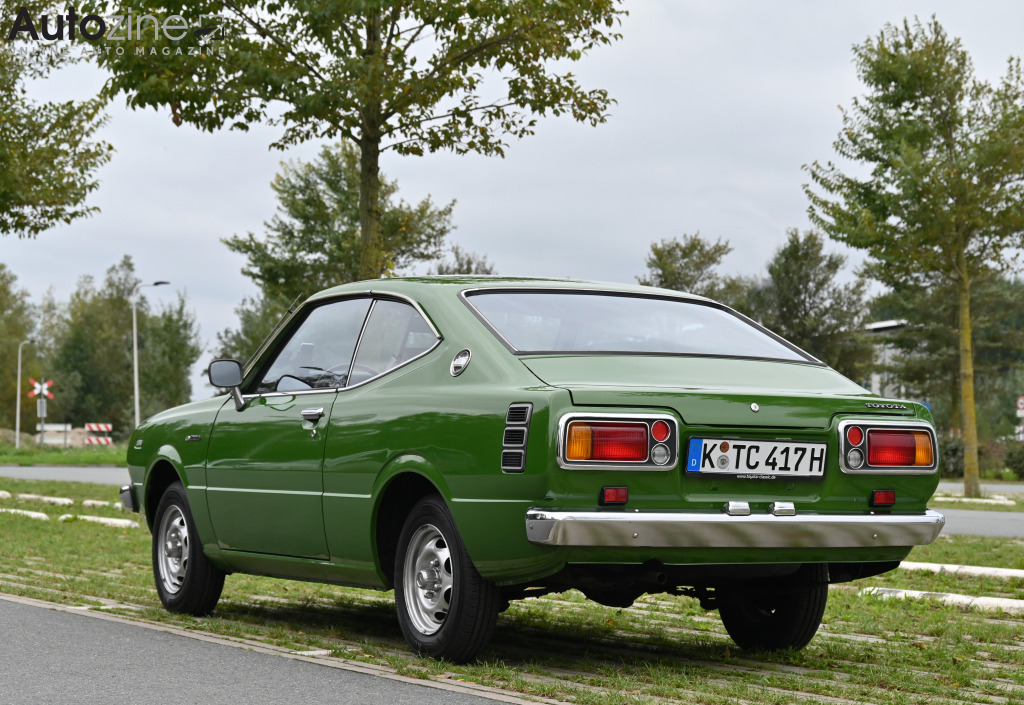 Toyota Corolla (1974 - 1981) (Schuin achter)