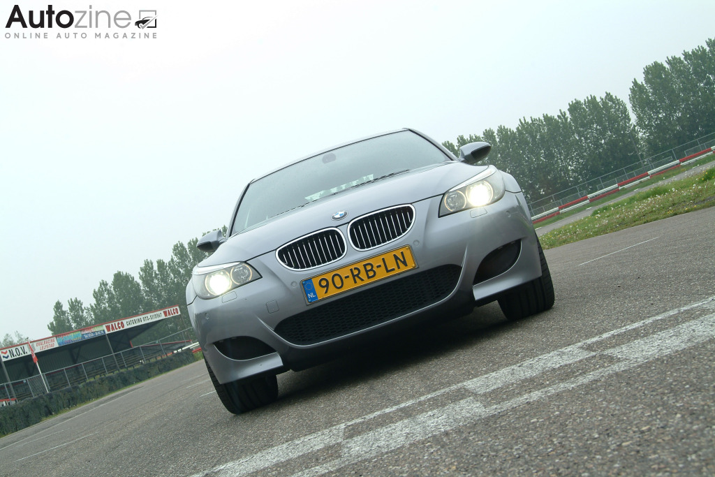 BMW M5 (Recht voor)