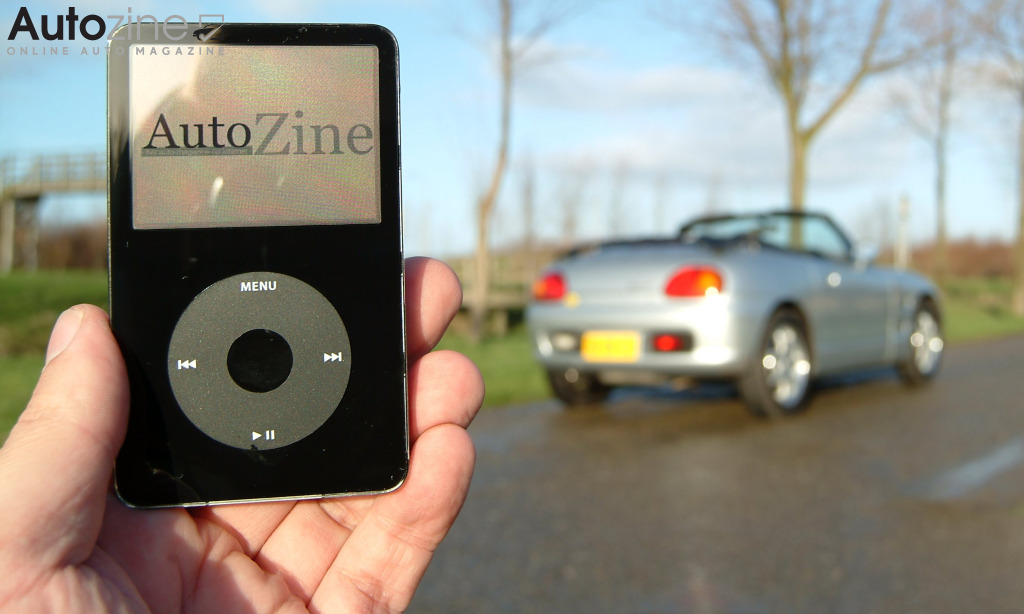 Harman Kardon drive + play (iPod Autozine)