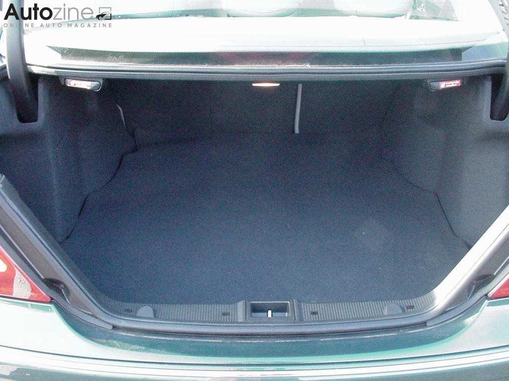 Mercedes-Benz C-klasse (2000 - 2007) (Bagageruimte)
