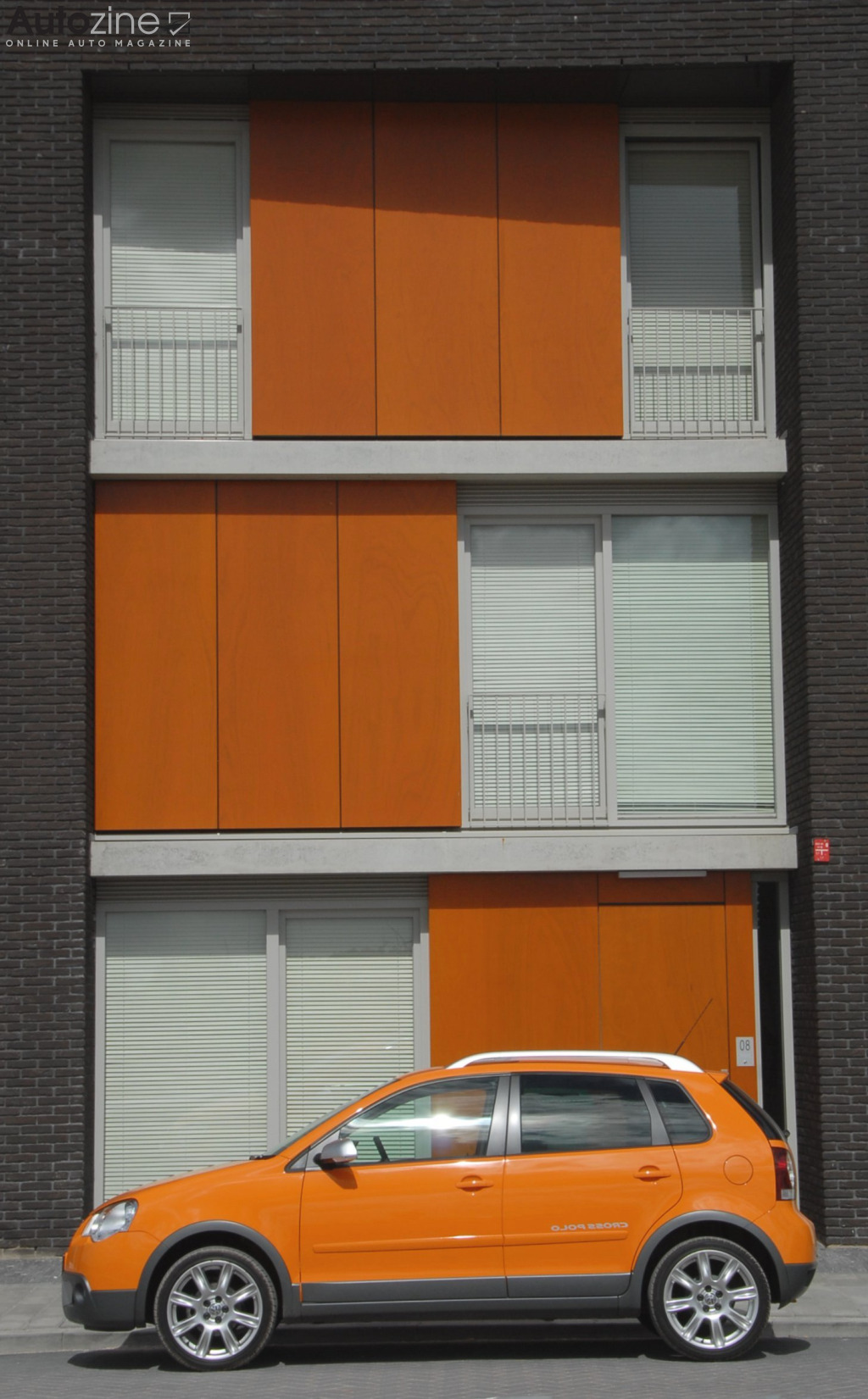 Volkswagen Polo (2002 - 2009) (Zijkant hoog)