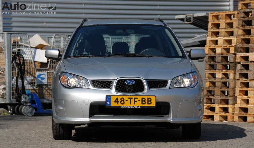 Subaru Impreza Plus (Pallets recht voor)
